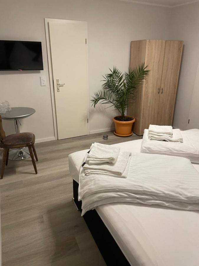 Glessener Braustube Hotel แบร์กไฮม์ ภายนอก รูปภาพ